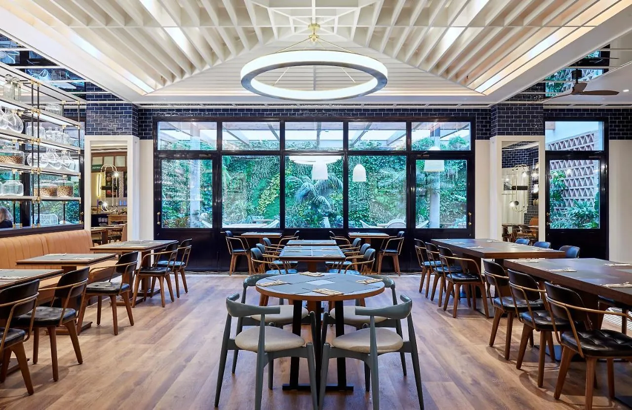 **** Hotel Radisson Blu 1882 Hotel, Barcelona Sagrada Familia Spain